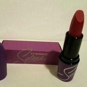 Selena Quintanilla Mac Lipstick💄